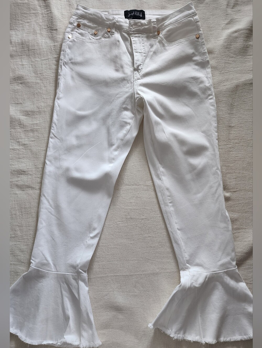 JOSEPH RIBKOFF White Ruffle Flare Hem Cropped Pants - Size 8